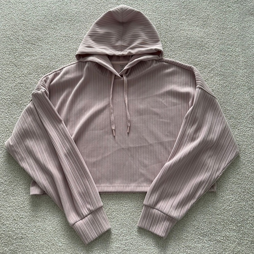 Beyond Yoga Breathe Easy Ribbed Cropped Hoodie size Large in Pink Mauve